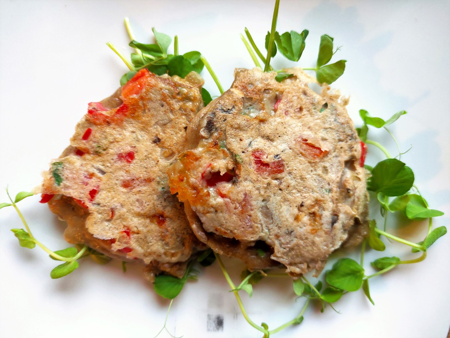 Placuszki orkiszowe à la pizza